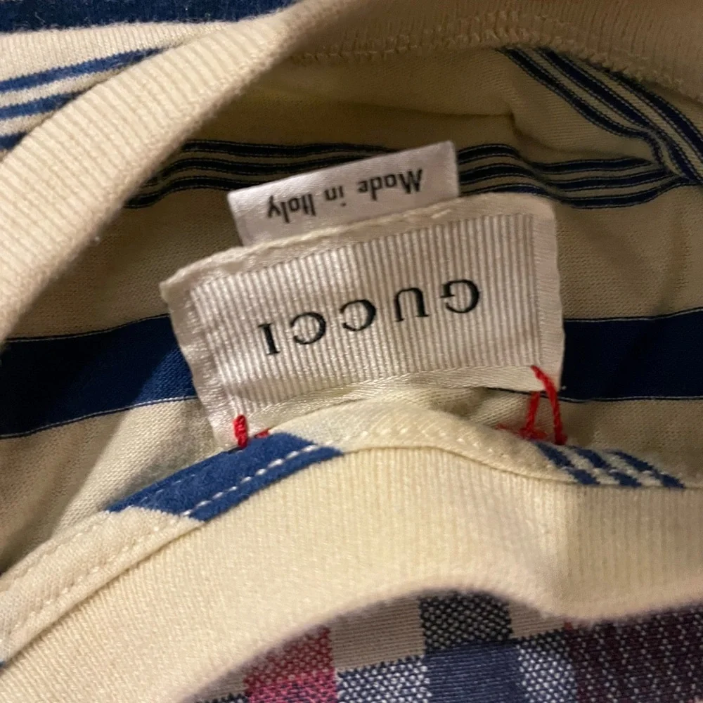 Gucci Cream and Blue Striped Kids Tee with Red Badge